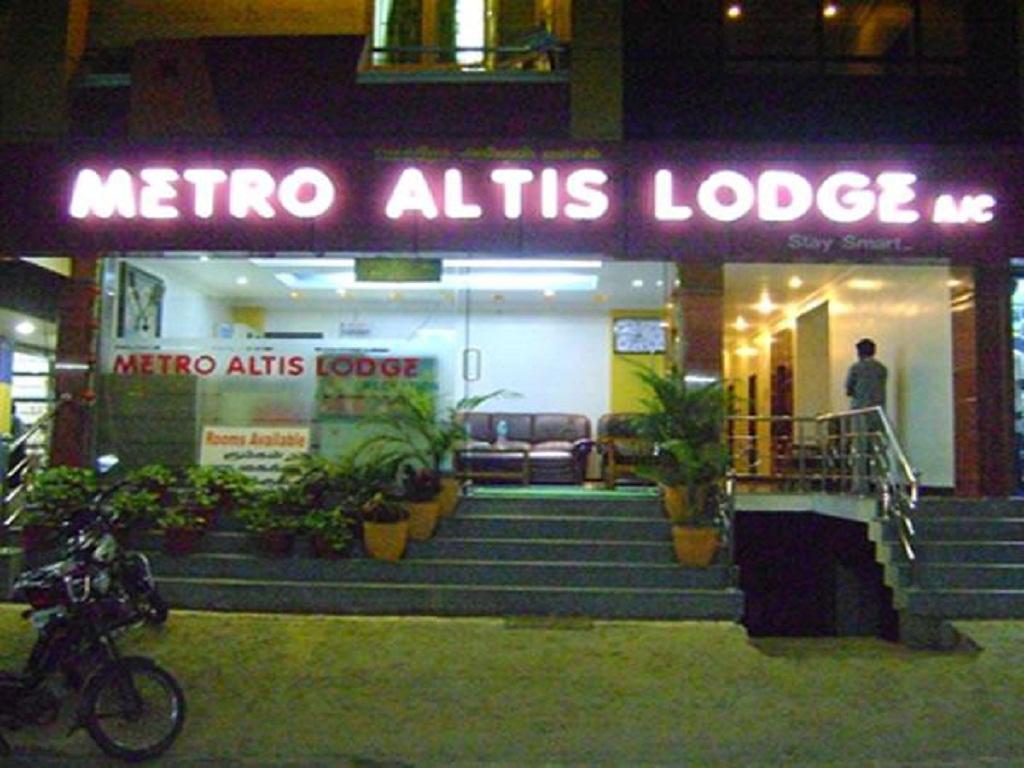 Metro Altis Lodge Erode Ngoại thất bức ảnh
